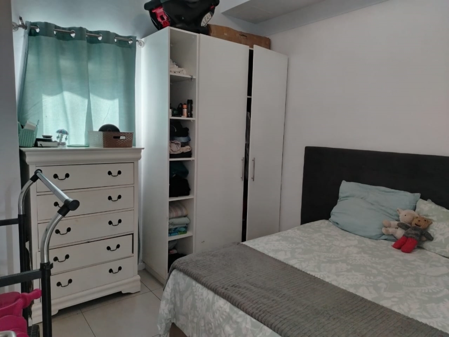 2 Bedroom Property for Sale in Parklands Western Cape